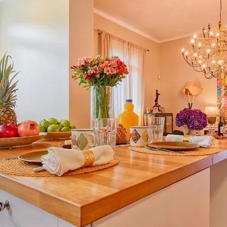 Santa Madalena, A In Madeira * Arco da Calheta (Madeira)