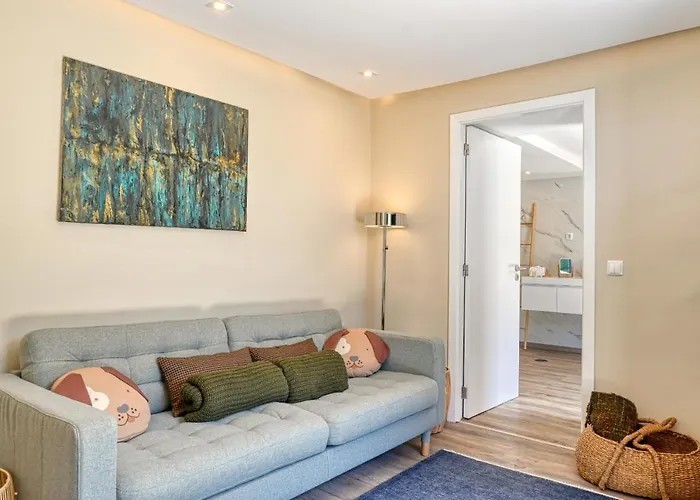 Santa Madalena, A In Madeira * Arco da Calheta (Madeira)