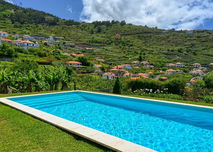 Santa Madalena, A In Madeira * アルコ・ダ・カリェタ