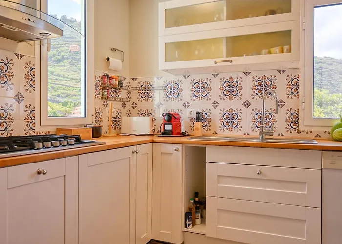 Santa Madalena, A In Madeira Vila *