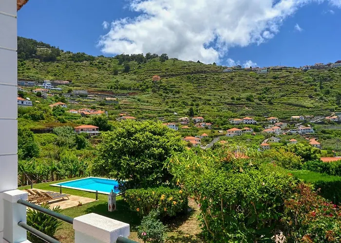 Santa Madalena, A In Madeira アルコ・ダ・カリェタ